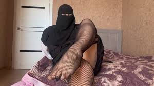 Arab Syrian Hot Milf Cums WetArap Suriye sıcak milf ıslak cums