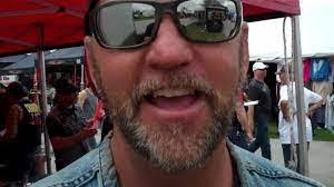 Ginger Horn's Instagram, Twitter & Facebook