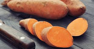 The product contains a high dose of lutein, an antioxidant known to fight the free radicals that the eyes come in contact with via their exposure to oxygen. Eye Benefits Of Vitamin A And Beta Carotene