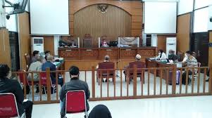 Kajian eksaminasi putusan praperadilan komisaris jenderal budi gunawan permohonan praperadilan ini merupakan bentuk tindak lanjut atas keberatannya komjen budi. Q Nwuaedix0ulm