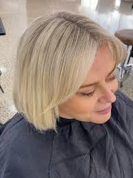 Sorry, what 😍😍😍 I'm obsessed with this blonde!