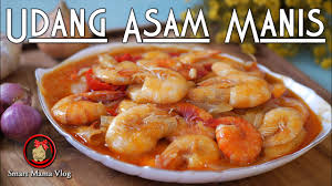 Masukkan udang, masak sambil diaduk sampai bumbu meresap, koreksi rasa bila sudah pas angkat dan sajikan segera. Resep Masakan Sehari Hari Cara Masak Udang Asam Manis Ala Seafood Enak Banget Youtube
