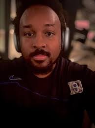 Lloyd Hillman's Instagram, Twitter & Facebook