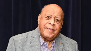 William B. Wise, Westbury Village trustee, dies at 85