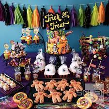Themed decorations for each room can be a challenge, but the projects below are fun and enjoyable and will leave you with a fun feeling throughout the entire house. Kid Friendly Halloween Party Ideas Popsugar Family