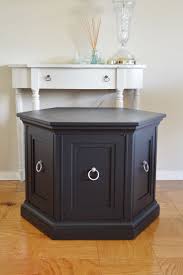 Https S Media Cache Ak0 Pinimg Com 736x C4 28 1c C4281cb260f6b78afab75f41e0f9f904 Jpg Furniture Renovation End Table Makeover Furniture Makeover