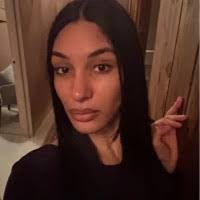 Amanda Lara's Instagram, Twitter & Facebook