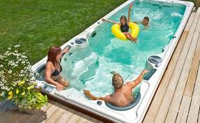 Mais cette liberté de choisir augmente aussi le montant de la facture.… Spa De Nage Acrylique Performance Spas De Natation Mini Piscine Pour Le Sport Clairazur