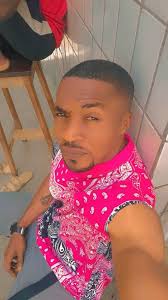 Eric Armour dans personnes