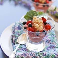Sorbet Minute A La Peche Et Petits Fruits Rouges Rafraichissant Recette Dans Mes Archives Minute Peach Sorbet Hautecui Food Fruit Fruit Salad