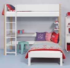 Inserate in der kategorie haushaltsauflösung 97 x 140 x 207 cm (b x h x t) groß und mit einer absturzsicherung sowie einer. Etagenbett Uber Eck Mit Wahlbaren Liegeflachen Kids Town