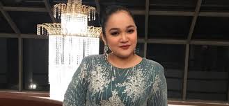 Rumah tangga isma af zul 2by2 sah bergolak entertainment rojak daily. Tipulah Kalau Tak Sedih Isma Mengaku Bukan Lagi Isteri Zul 2 By 2