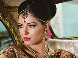 Becky Diamonds ( Format : Gallery )