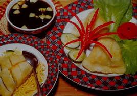 A sausage roll is a savoury pastry snack, popular in current and former commonwealth nations. Pempek Kapal Selam Vegetarian Aneka Resep Vegetarian