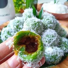 Resep asli klepon, cara membuat klepon, resep jajanan khas jawa, resep asli nusantara, resep masakan penutup, resep klepon, resep tradisional dari jawa tengah, step by step membuat klepon. Cara Membuat Klepon Lezat Dan Enak