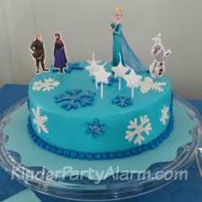 In a small bowl, whisk the egg yolks, then add the sugar and salt. Frozen Anna Hat Shefalitayal