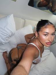 Raelynn Inez - Free sexy pics, galleries & more at Babepedia