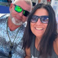 What are the pros and cons of Carnival Elation?