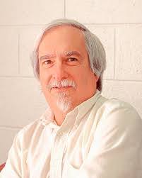 Stephen Strom's Instagram, Twitter & Facebook