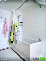 This bathtub offers an attractive design with the strength and durability of acrylic. What Type Of Bathtub Is Best For Only 2 Walls