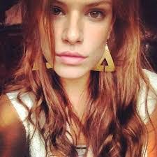 Danielle Manning's Instagram, Twitter & Facebook