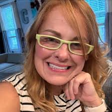 What are some recommendations for a gender reveal cake in Lehigh Acres or  Ft. Myers?