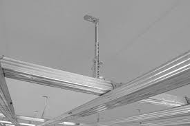 Ansprechendes licht lässt sich durch optimal integrierte und verblendete leuchten erzeugen, die besonders durch einen indirekten einsatz zur geltung. Nonius Deckenabhanger Hanger Trockenbau Zubehor Fur Cd Profile 60 27 Hexim Webshop Innen Und Fassadendekoration
