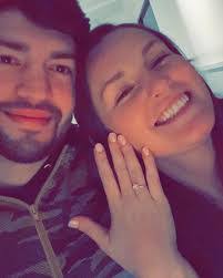 Amber Longwell's Instagram, Twitter & Facebook