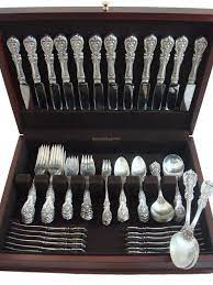 Wallace silversmiths traces its beginnings back to robert wallace, who made the first nickel spoon in america in 1835. Francis I By Reed Barton Sterling Silver Flatware Set Old Mark 86 Pieces World S Best