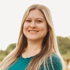 Melissa Free's Instagram, Twitter & Facebook