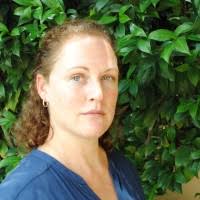 200+ perfiles de «Posthumus-»