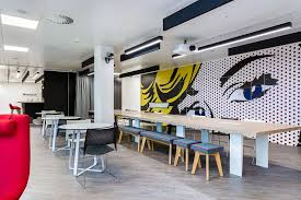 A Tour Of Rakuten S Modern London Office Office Interior Design Corporate Office Design Office Design