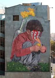 La forma plurale è usata anche in italiano erroneamente anche come singolare) è un dipinto realizzato su una parete, un soffitto o altra larga superficie permanente in muratura. Searching For Truth Santiago Chile Street Art Can Darken Or Illuminate The Mood Of An Ally And Of The Peopl Arte Murale 3d Street Art Murales Street Art
