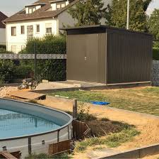 Gartenhaus Steht Schatz Du Bist Der Beste Heute Hiess Es Schaffe Schaffe Hausle Baue Meinmannkann Gartenhaus Pumpen Gartengestaltung Garten Pool Haus