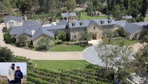 Kim and kanye's dream house is in a secluded nook of hidden hills, and it's the most incredible place you've ever seen. Kim Kardashian Most Likely To Keep Multi Million California Mansion Post Divorce With Kanye West