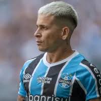 Quinteros especula ficar no Vélez e surpreende o Santos