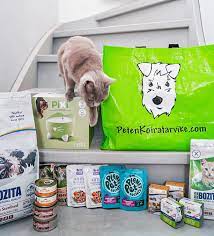 Kaupallinen yhteistyö @petenkoiratarvike Mukana alennuskoodi! Peten Koiratarvikkeen ihana pentupaketti piristi kesää odottelevaa pikku perhettämme ja pitää tassut taas liikkeessä! Kasseista löysimme leluja, herkkuja, vesiautomaatin, kissanhiekkaa ja ...