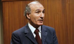 Joe Melia's Instagram, Twitter & Facebook