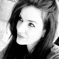 50+ perfiles de «Aurora Santos»