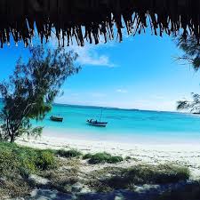 Smaragdmeer In Diego Suarez Ein Sehr Treffender Name Die Uberfahrt Dorthin War Mit Einem Madagassischen Catamaran W In 2020 Traumurlaub Reiseblog Abenteuerreisen