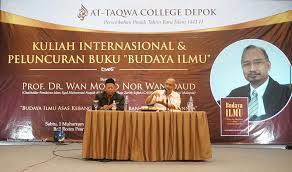 Lütfedip fakültemize gelmelerinden ve yapmış. Kuliah Internasional Bersama Prof Wan Mohd Nor Wan Daud Pesantren At Taqwa Depok