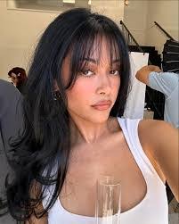 Cari Nelson's Instagram, Twitter & Facebook