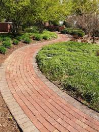Curved Running Bond Path Soldier Course Border Walkway And Path Landscaping Network Calimesa Ca Brick Path Patio Landscaping Brick Garden