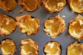 Lay a sheet of phyllo dough horizontally on a smooth, dry surface. Pineapple Mango Tarts With Lemon Cream Thepiedkingfisher