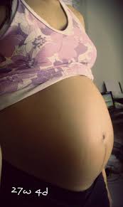 Usia hamil 11 minggu, wajah, organ reproduksi, hingga folikel rambut bayi mulai terbentuk dan berkembang. Bentuk Perut Ibu Hamil 11 Minggu Seputar Bentuk