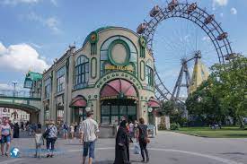 Mit ihm erhebt man sich seit anno 1897 beschaulich in die lüfte. Der Wiener Prater Ein Streifzug Uber Den Vergnugungspark