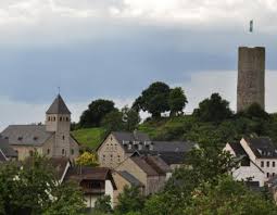 95% of people prefer to travel by car while visiting haus hartenfels. Hartenfels Gps Wanderatlas