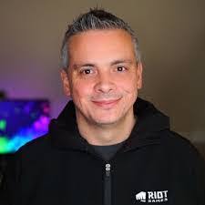 Jason Vetsch's Instagram, Twitter & Facebook