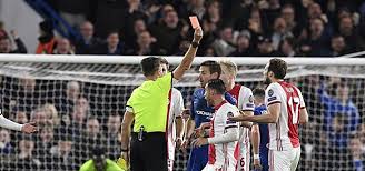 Wagen laten keuren in vlaanderen? Nijhuis Geeft Zeer Opmerkelijke Mening Over Rode Kaart Ajax Speler Blind