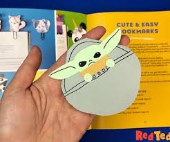 Paper Baby Yoda Corner Bookmark Design Red Ted Art Make Crafting With Kids Easy Fun Star Wars Crafts Origami Bookmark Corner Bookmarks Kids